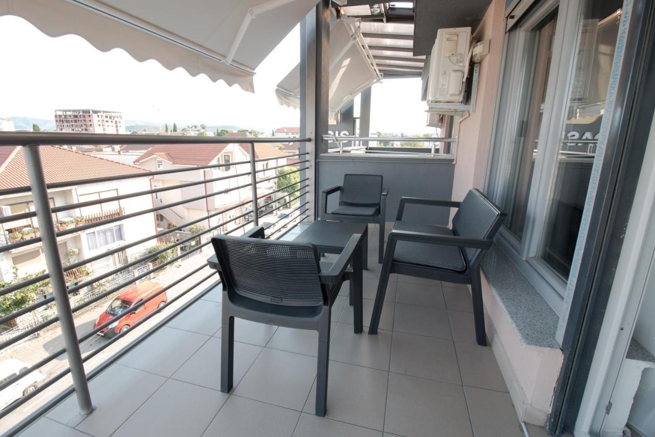 Oasis Aparthotel *